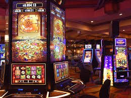 balaksix slot Android app installation and login screens